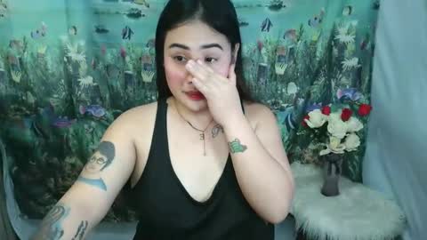 Snapshot of mae_hottie69 chatting on 10.17.25 mae_hottie69 online show from 10.17.25