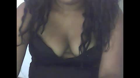 MaelahLove online show from 04.08.26