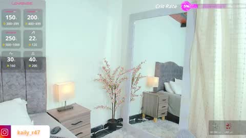 Snapshot of maeve_wilde chatting on 12.21.25 maeve_wilde online show from 12.21.25