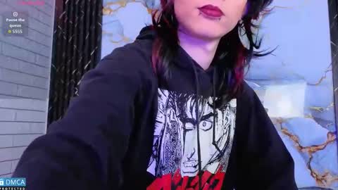 Snapshot of maevekuro chatting on 10.22.25 maevekuro online show from 10.22.25