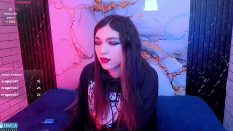 Snapshot of maevekuro chatting on 03.05.26 maevekuro online show from 03.05.26