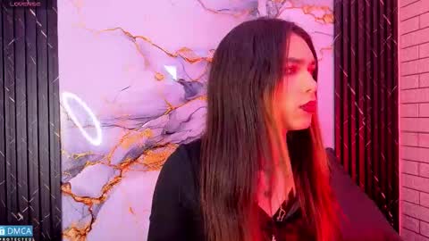 Snapshot of maevekuro chatting on 03.20.26 maevekuro online show from 03.20.26