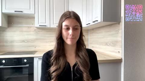 Snapshot of mafaldaossenfort chatting on 04.10.26 Sophie online show from 04.10.26