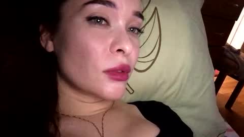 magggg658318 online show from 10.13.25