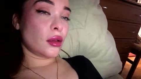 magggg658318 online show from 11.26.25