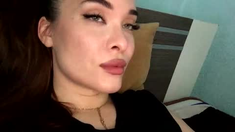 Snapshot of magggg658318 chatting on 05.24.26 magggg658318 online show from 05.24.26