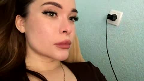 Snapshot of magggg658318 chatting on 07.17.26 magggg658318 online show from 07.17.26