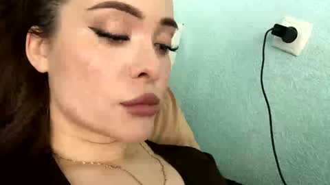 Snapshot of magggg658318 chatting on 08.01.26 magggg658318 online show from 08.01.26