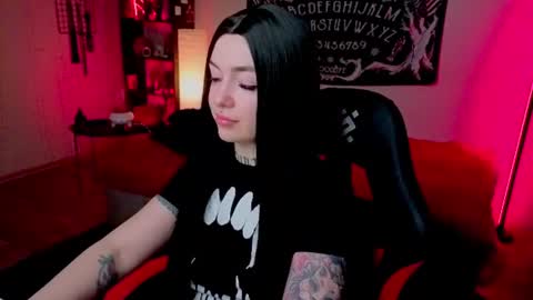 Snapshot of magic_alie chatting on 07.27.26 Magic Allie online show from 07.27.26