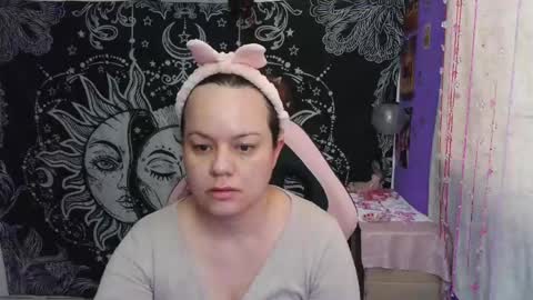 Snapshot of magic_clairewitch chatting on 05.31.26 Claire online show from 05.31.26