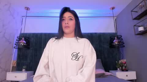 Isa  online show from 10.24.25