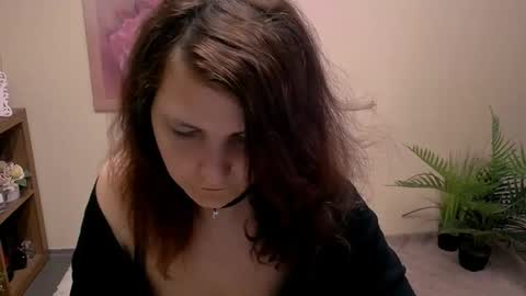 Snapshot of magic_kristy chatting on 05.27.26 Kristy online show from 05.27.26
