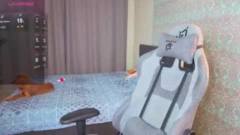 Merry online show from 11.08.25