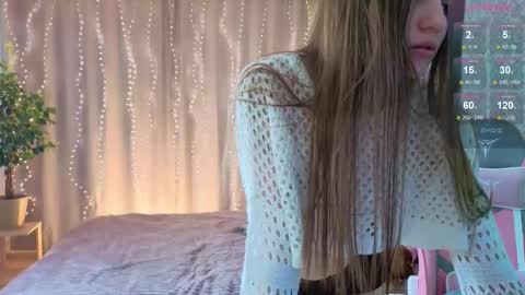 Snapshot of magic_shy chatting on 03.12.26 Merry online show from 03.12.26