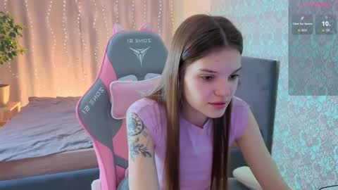 Snapshot of magic_shy chatting on 03.26.26 Merry online show from 03.26.26