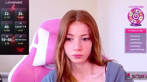 Snapshot of magicladyy chatting on 03.09.25 Angel online show from 03.09.25