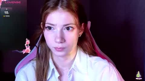 Snapshot of magicladyy chatting on 04.07.26 Angel online show from 04.07.26