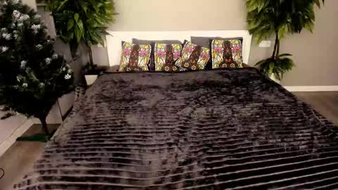 Emily online show from 12.15.25