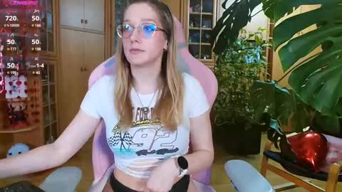 Snapshot of magicstylex chatting on 02.16.25 Nicole online show from 02.16.25