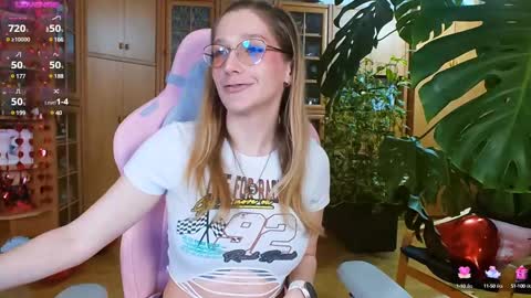 Snapshot of magicstylex chatting on 02.16.25 Nicole online show from 02.16.25