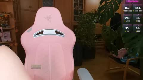 Snapshot of magicstylex chatting on 11.07.25 Nicole online show from 11.07.25