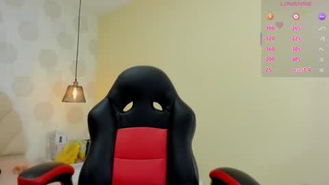 Snapshot of magievans1 chatting on 02.04.26 magievans1 online show from 02.04.26