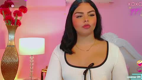 Snapshot of maia_hotts chatting on 03.31.26 CamiiGarcia online show from 03.31.26