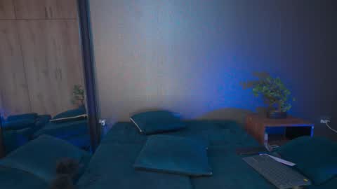 Maia Stark online show from 01.17.26