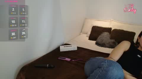 Snapshot of maiaa_evans chatting on 06.22.26 t online show from 06.22.26