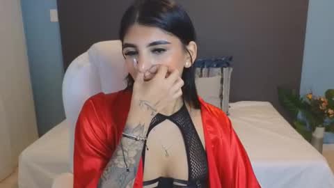 Maiaa Ruiz  online show from 02.25.25