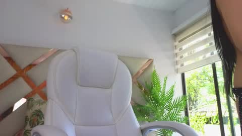 Maiaa Ruiz  online show from 03.10.25