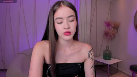  Maia  online show from 04.25.26