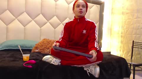 Maia  online show from 02.01.25