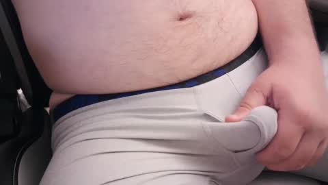 Snapshot of mainttech chatting on 09.21.25 Gilly online show from 09.21.25