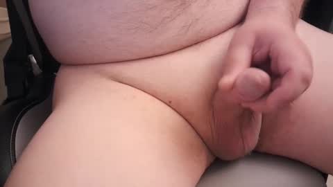 Snapshot of mainttech chatting on 10.28.25 Gilly online show from 10.28.25