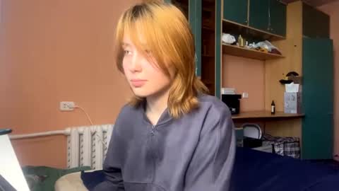 Snapshot of maisawin chatting on 06.14.26 Evie online show from 06.14.26