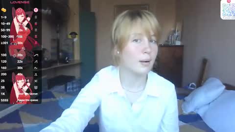 Snapshot of maisawin chatting on 07.06.26 Evie online show from 07.06.26