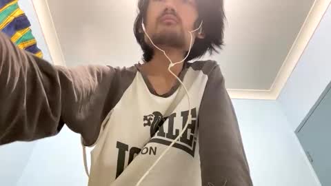 Snapshot of maishall chatting on 10.13.25 David Sae Hymn Cho online show from 10.13.25