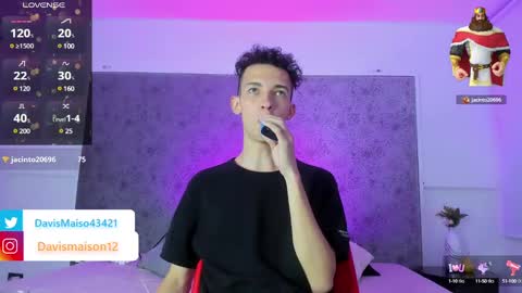 Snapshot of maisondavis_ chatting on 02.25.25 Maison Davis online show from 02.25.25