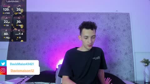 Snapshot of maisondavis_ chatting on 02.26.25 Maison Davis online show from 02.26.25