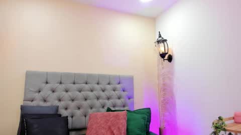 maite_smith69 online show from 02.24.26