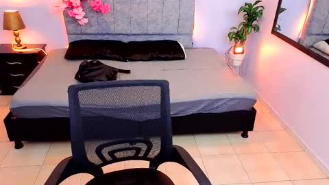 MAITE STONE1 online show from 10.04.25