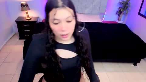 MAITE STONE1 online show from 10.19.25