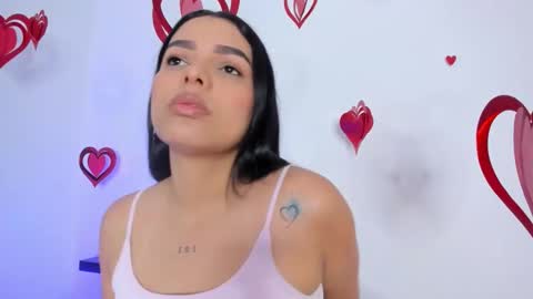 Snapshot of maithe_022 chatting on 02.06.26 mai online show from 02.06.26