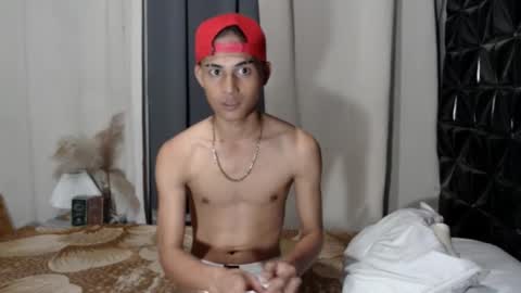 Snapshot of majestic_anne chatting on 12.15.25 Annalyn online show from 12.15.25