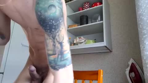 Snapshot of majlosustik chatting on 01.20.25 majlosustik online show from 01.20.25