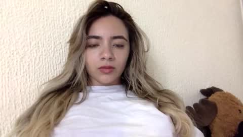 majo_gomezz online show from 04.07.26