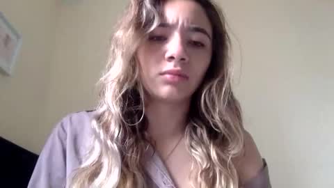 majo_gomezz online show from 04.29.26