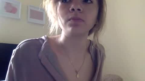 majo_gomezz online show from 04.29.26
