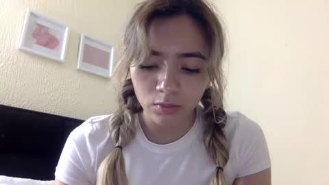 majo_gomezz online show from 04.30.26